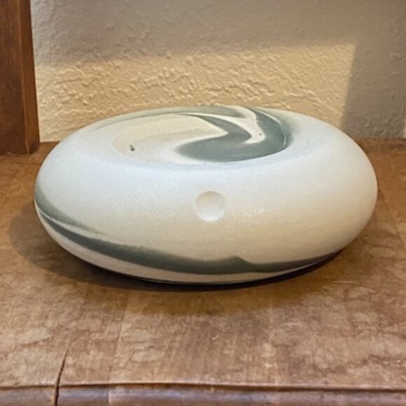 Mayu Swirl Structured Water Carafe and Base - Picture 10 of 16